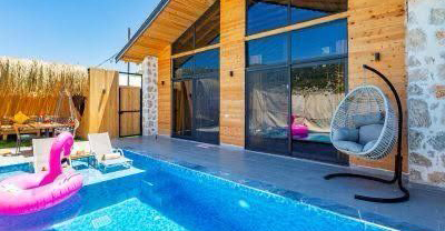 Villas and Bungalows